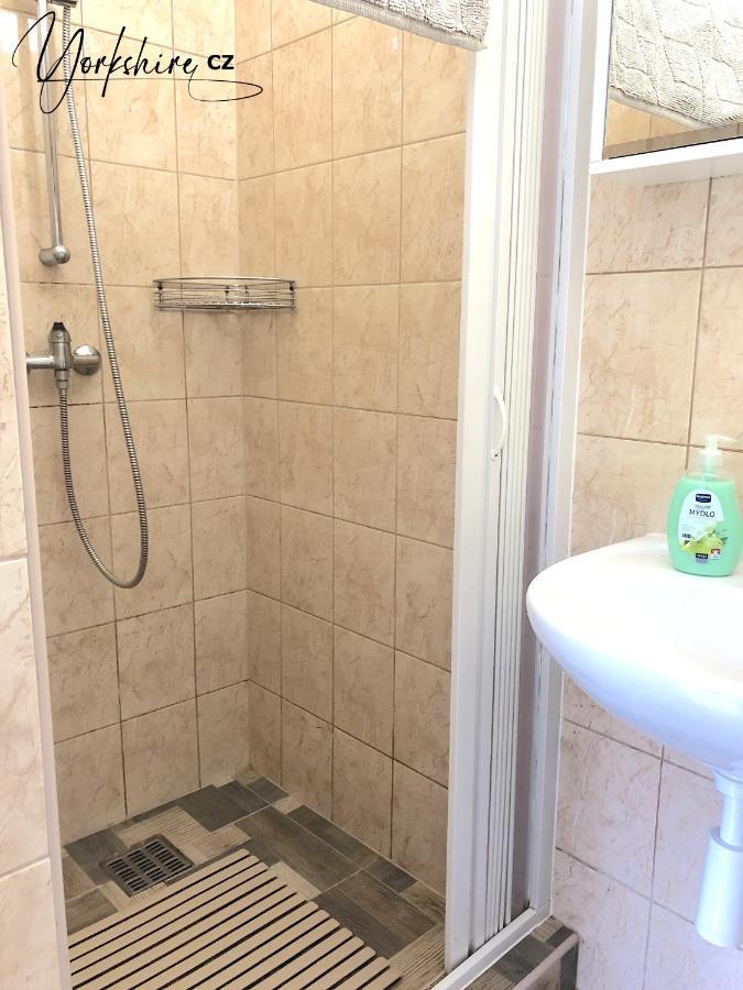 Apartment Yorkshire Bujanov Εξωτερικό φωτογραφία