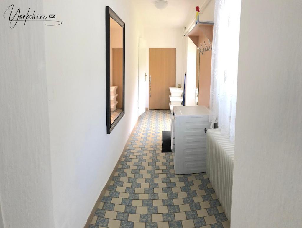 Apartment Yorkshire Bujanov Εξωτερικό φωτογραφία